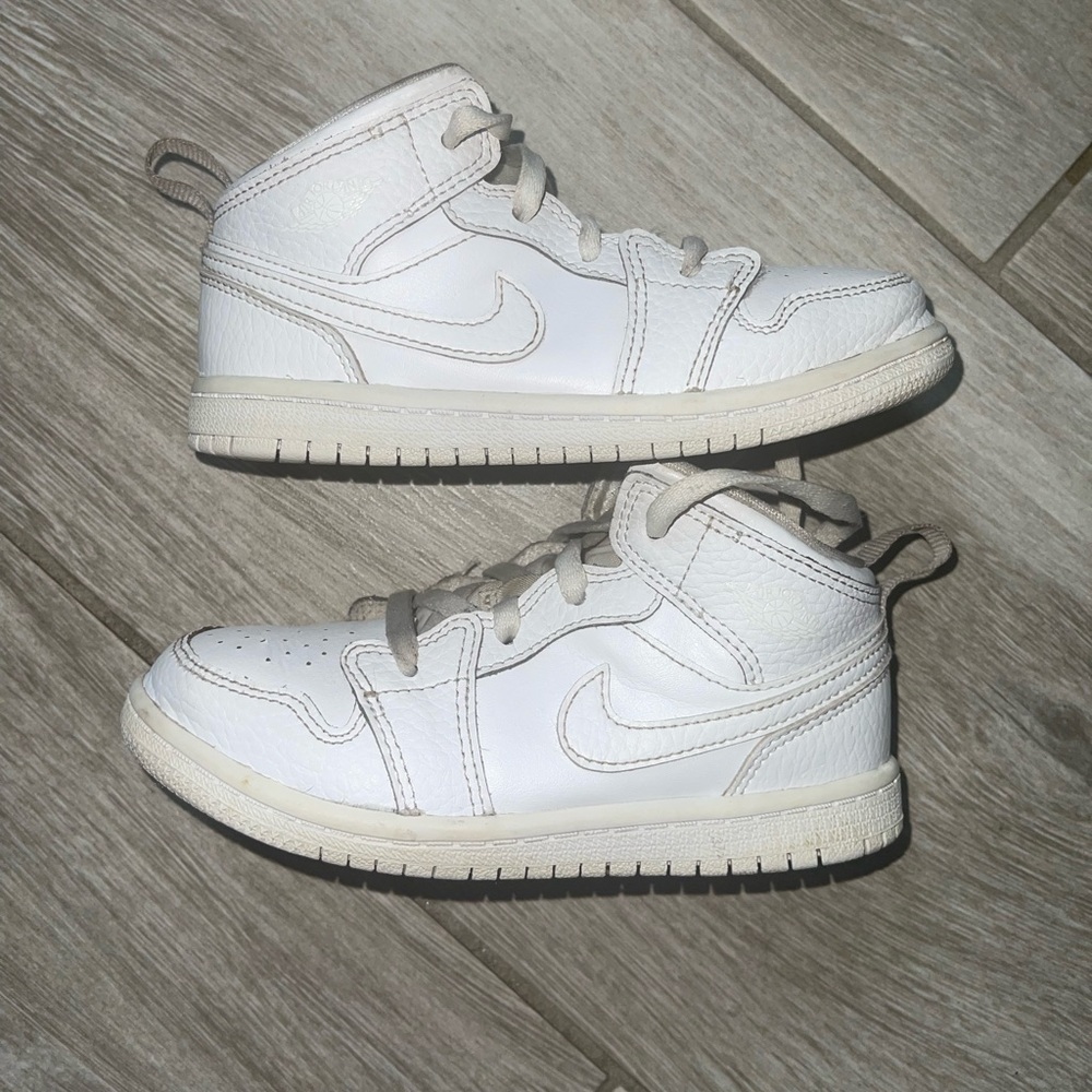 Air Jordan 1 mid size 10c